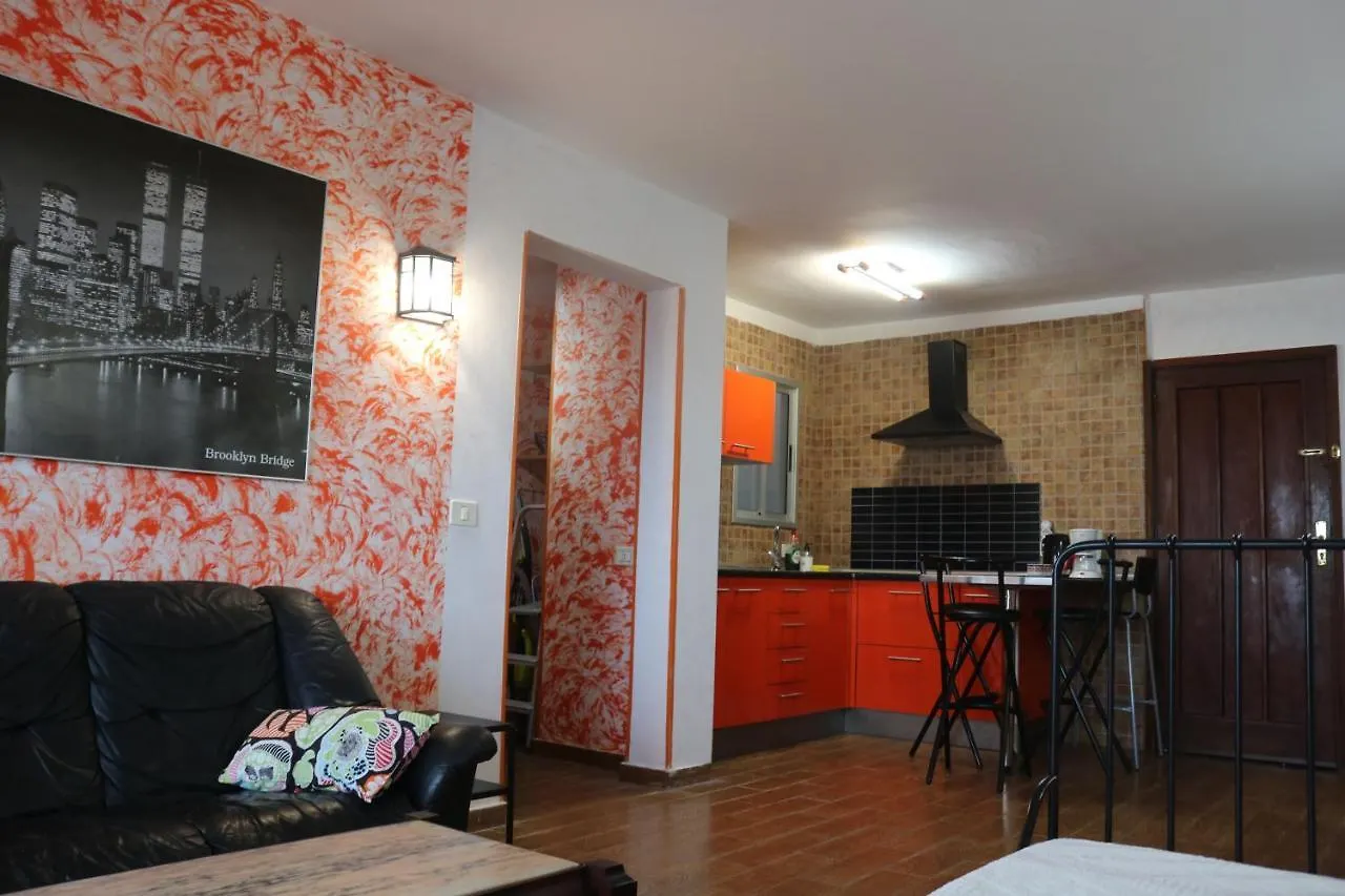 Apartment On The Beach And Ocean Sounds Fasnia