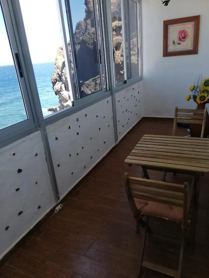 Apartment On The Beach And Ocean Sounds Fasnia 0*,  Spagna