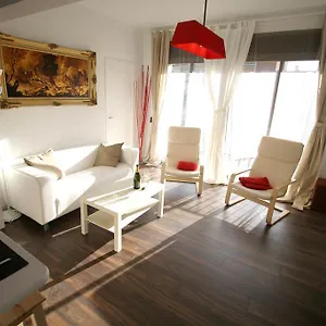 https://near-clot-sagrada-familia-apartment.topbarcelonahotels.com